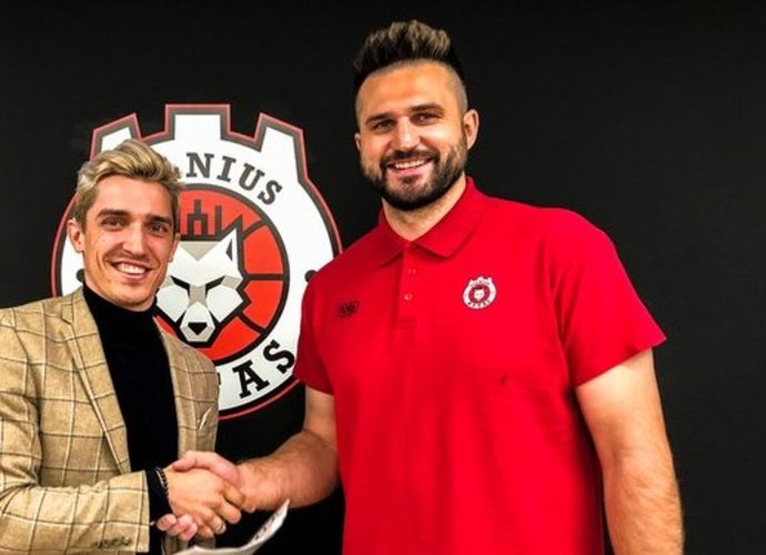 J.Jankauskas ir L.Kleiza pasirašė bendradarbiavimo sutartį