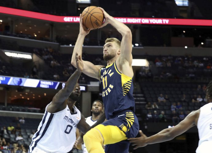 D.Sabonis traumą patyrė dvikovoje su Milvokio klubu (Scanpix nuotr.)