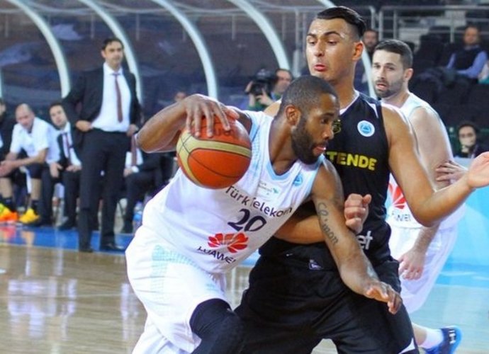 E.Buckneriu domisi Ispanijos klubas (FIBA Europe nuotr.)