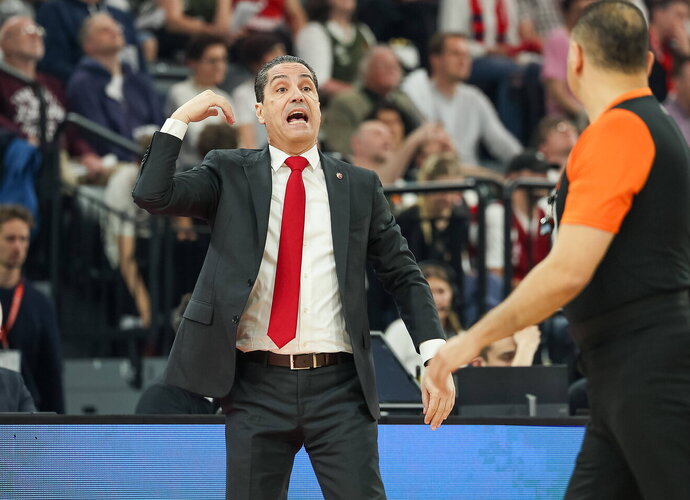 I.Sfairopoulos buvo nepatenkintas arbitrų darbu (Scanpix nuotr.)