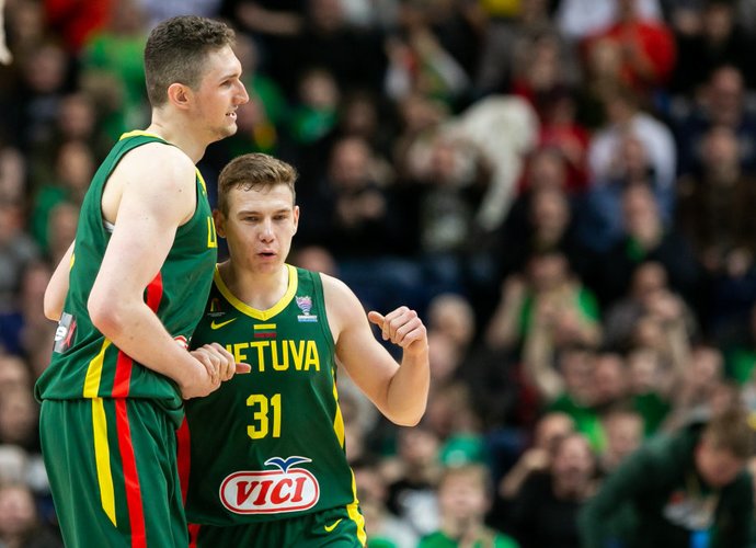 R.Jokubaitis debiutavo rinktinėje (BNS nuotr.)