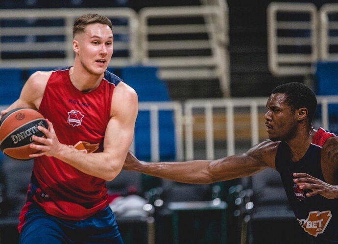 T.Sedekerskis kėsinasi į vietą NBA