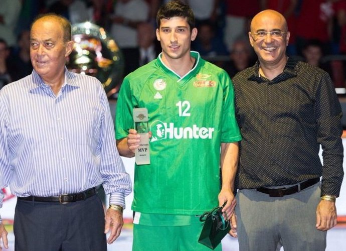 J.DiBartolomeo žais Tel Avive