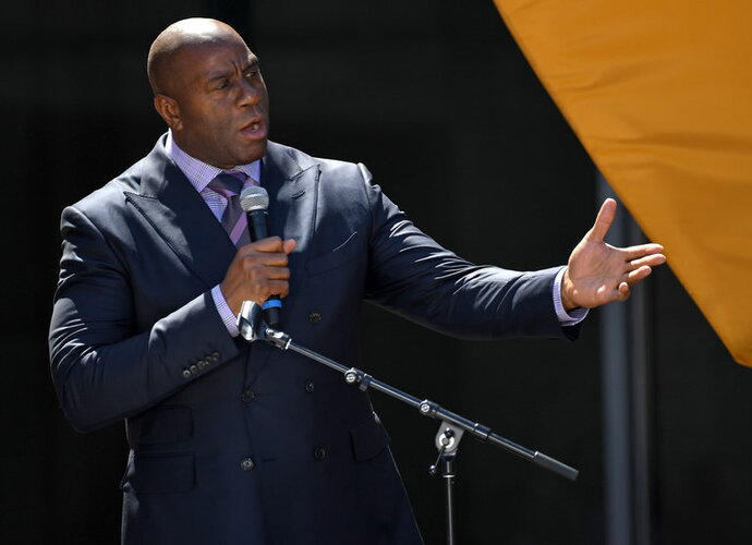 Magicas Johnsonas įspėjo apie savo planus (Scanpix nuotr.)