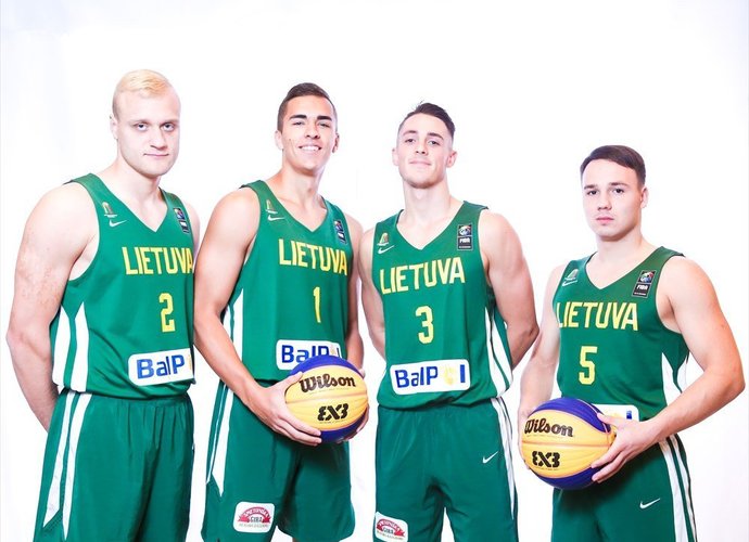 Lietuviai startavo nesėkmingai (FIBA nuotr.)