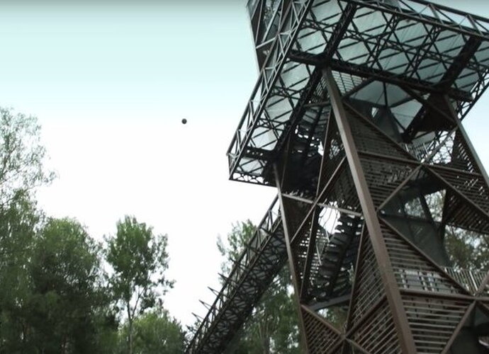 Vyrukams pavyko pataikyti net nuo Lajų tako