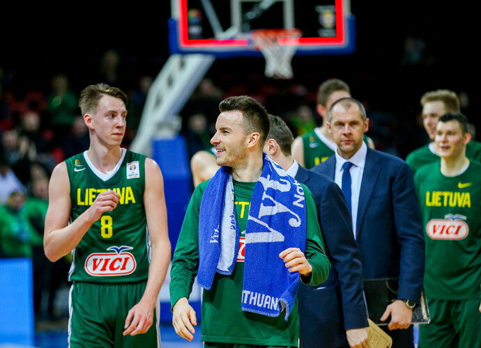 Lietuva ir toliau žygiuoja užtikrintai (Matas Baranauskas, Fotodiena.lt)