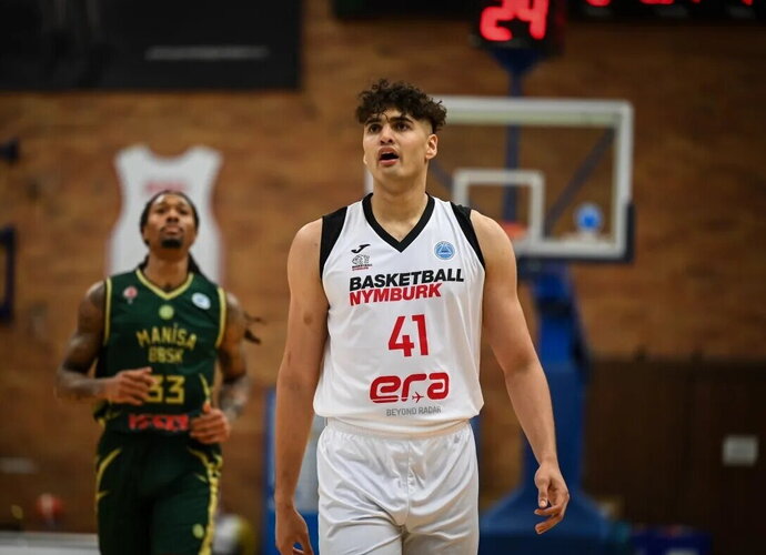 S.Mathonas atvyksta į Lietuvą (FIBA nuotr.)