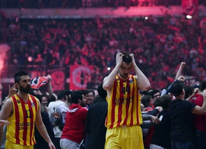 „Barcelona“ Pirėjų paliko nuleistomis galvomis (Scanpix nuotr.) 