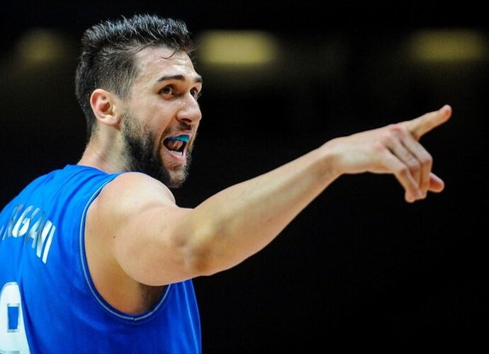 A.Bargnani neišbrenda iš traumų liūno (Fotodiena.lt)