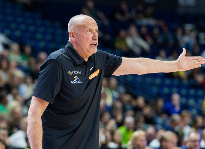 R.Kurtinaitis pasirengė mačui prieš Turkiją (BNS nuotr.)