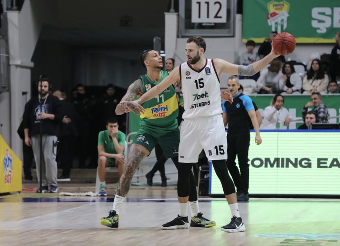 Panevėžio ekipa žengė koja kojon su varžovais (Euroleague.net)