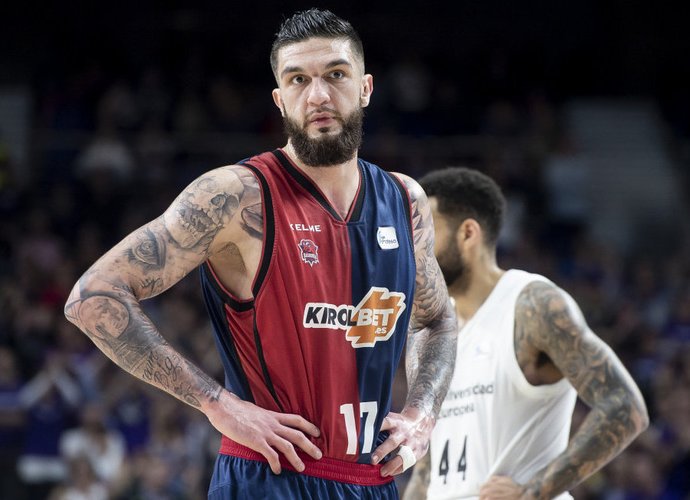 V.Poirier išbandys save NBA (Scanpix nuotr.)