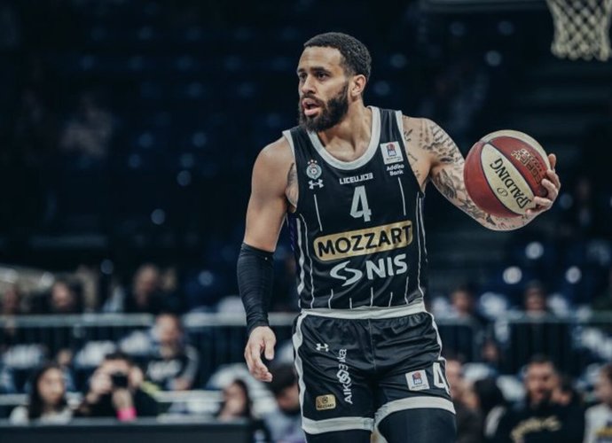 D.Washingtonas prisidėjo prie komandos pergalės