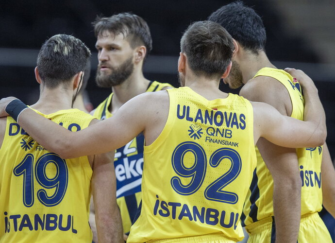 „Fenerbahče“ gretose užfiksuoti septyni COVID-19 atvejai (BNS nuotr.)