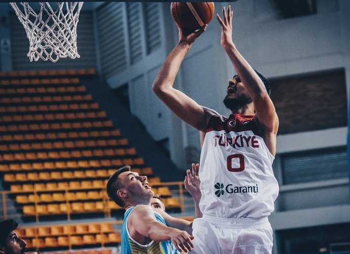 O.Yurtsevenas paliko rinktinę (FIBA Europe nuotr.)