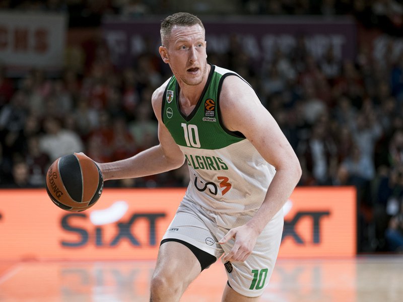 R.Šmitas – arti persikėlimo į „Anadolu Efes“ ekipą