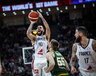 E.Fournier medaliu nesididžiuoja (FIBA nuotr.)
