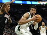 G.Antetokounmpo dominavo baudos aikštelėje (Scanpix nuotr.)