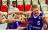 B.Veikalas atakavo labai netaikliai 