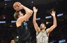 D.Nowitzki ant parketo pasirodys jau tik kitą sezoną (Scanpix nuotr.)