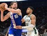 D.Sabonis ir G.Antetokounmpo apsikeitė trigubais dubliais (Scanpix nuotr.)