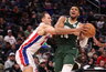 G.Antetokounmpo turėjo vargo su autsaideriais (Scanpix nuotr.)