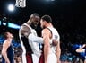 L.Jamesas ir S.Curry ištempė JAV rinktinę (FIBA nuotr.)